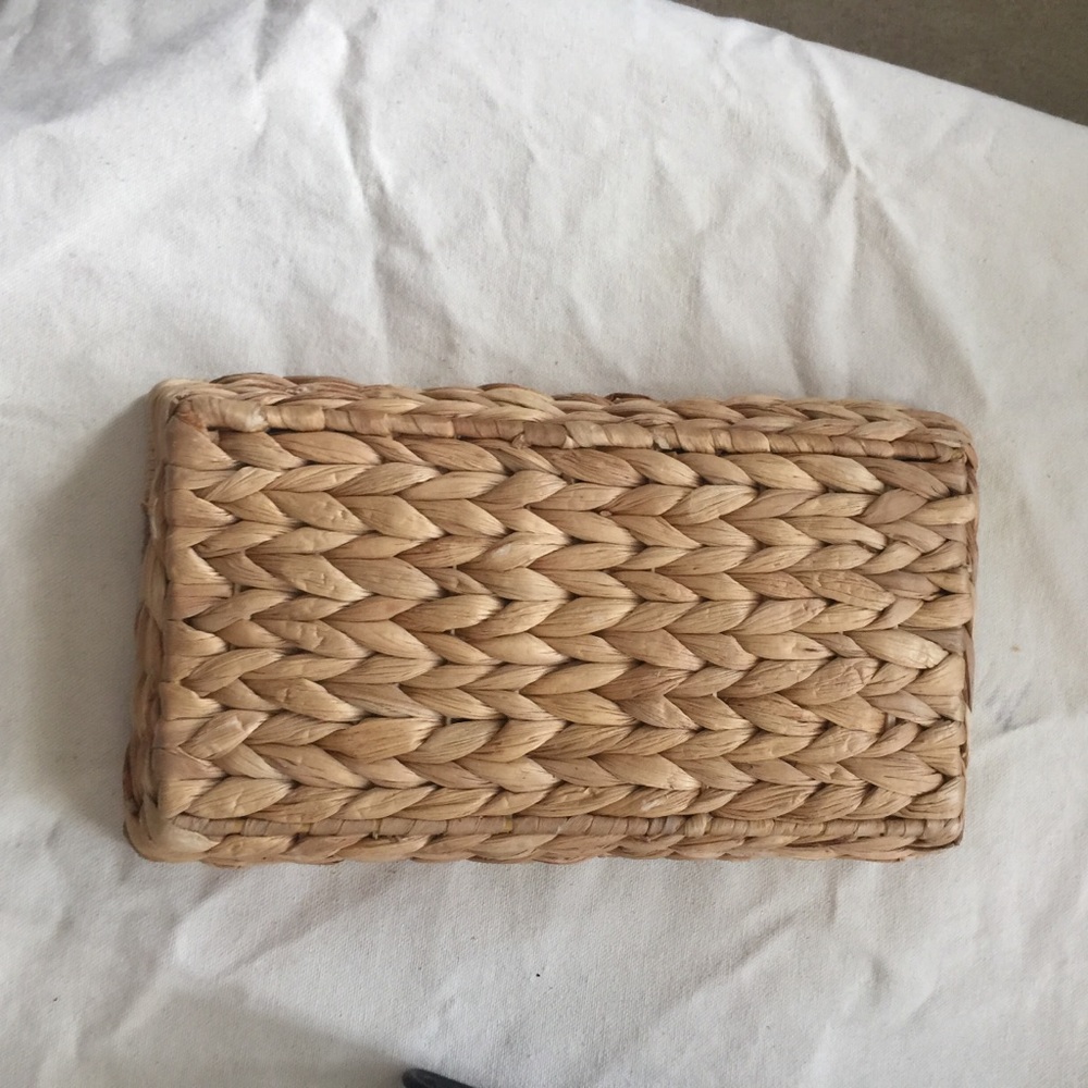 3/15💲only 2 left Choice of bathroom napkin holder - Picture 9 of 11